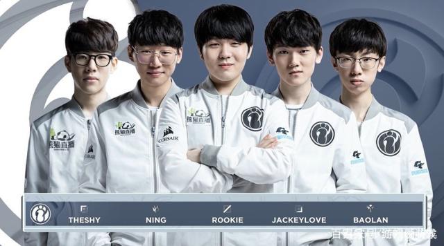 代足球中的 代足球中的